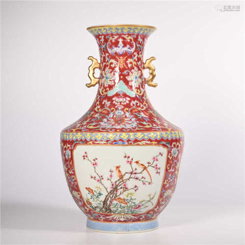 Qing Dynasty Qianlong pastel vase with flower and bird pattern