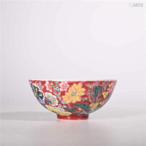 Qing Dynasty Yongzheng famille rose flower bowl
