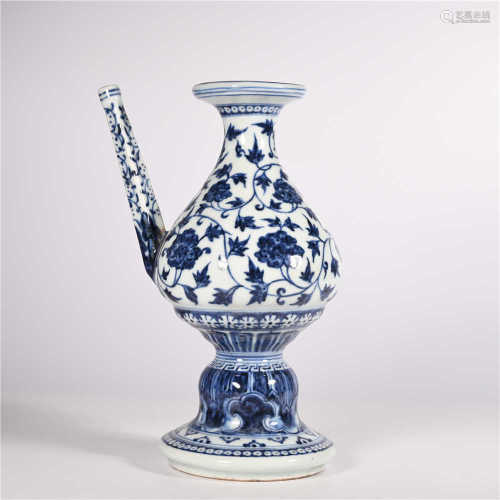 Yongle blue and white wine pot of Ming Dynasty