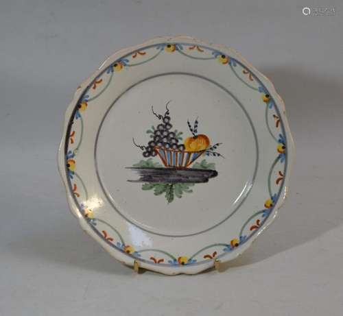 NEVERS Assiette ronde en faïence à décor polychrom…