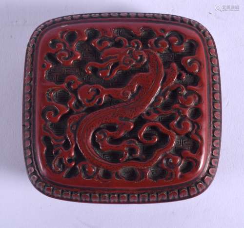 AN 18TH CENTURY JAPANESE EDO PERIOD RED LACQUER BOX AND COVER decorated with stylised dragons. 7.5 c