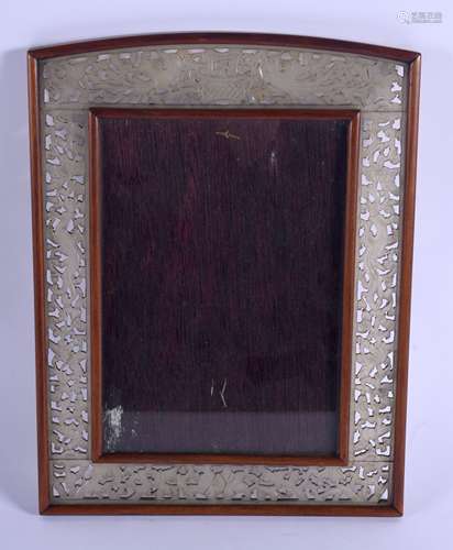 A RARE 19TH CENTURY CHINESE CARVED BOXWOOD AND JADE PHOTOGRAPH FRAME Qing, decorated with openwork p