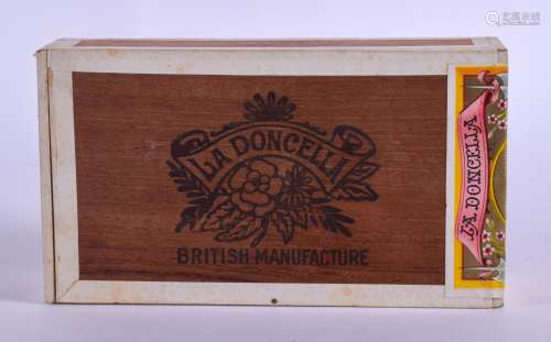 A SEALED BOX OF LA DONCELLA BRITISH REGALIA CIGARS. (qty)