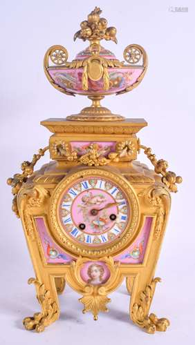 A FINE 19TH CENTURY FRENCH ORMOLU AND PORCELAIN MANTEL CLOCK with lion paw feet, painted with portra