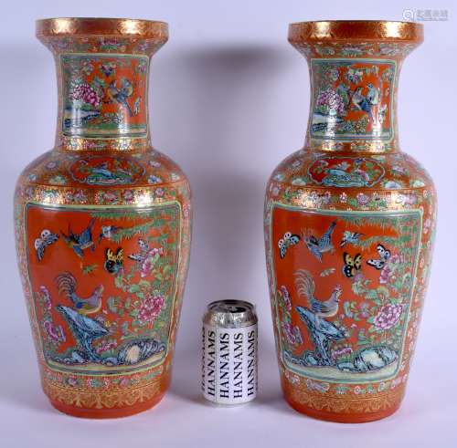 A FINE LARGE PAIR OF 19TH CENTURY CHINESE FAMILLE ROSE PORCELAIN ROULEAU VASES Daoguang, painted wit