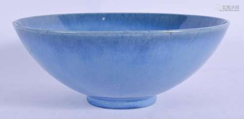 AN ART DECO RUSKIN STYLE IRIDESCENT PORCELAIN BOWL modelled in the Chinese Yuan style with a Junyao