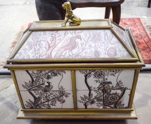 A VERY RARE 17TH/18TH CENTURY NORTHERN EUROPEAN BRONZE CASKET inset with Dutch puce decorated tiles,