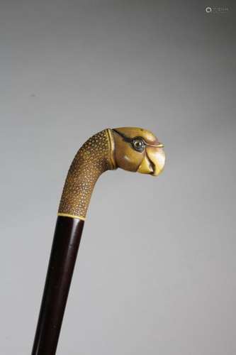 A NOVELTY WALKING CANE C.1930 the faux shagreen ha…