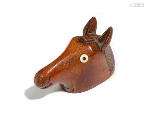 A TREEN HORSE'S HEAD SNUFF BOX C.1840 naively carv…