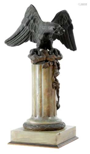 AN AUSTRIAN BRONZE AND ONYX EAGLE WATCH STAND EARL…