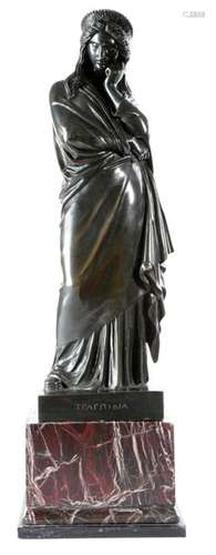 A FRENCH BRONZE GRAND TOUR FIGURE OF A CLASSICAL L…