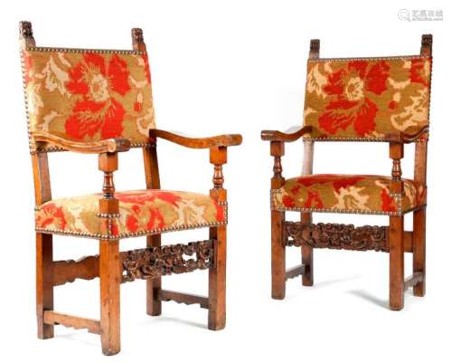 A PAIR OF ITALIAN WALNUT OPEN ARMCHAIRS IN RENAISS…