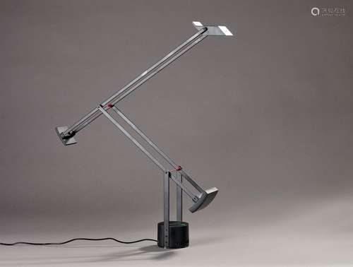 Richard SAPPER Artemide Lampe Tizio en métal laqué…