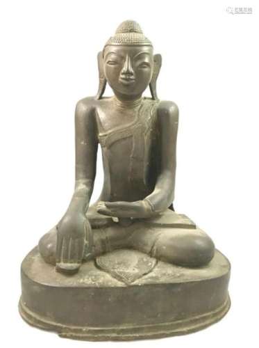 A bronze Buddha, in meditation