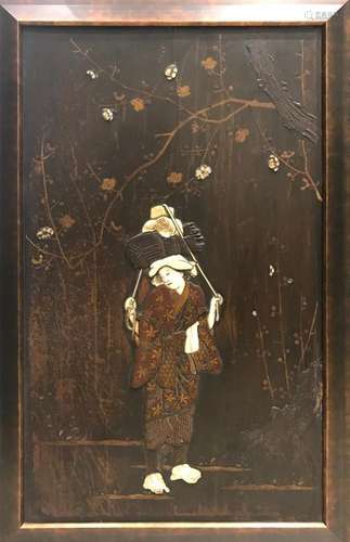 Lacquer panel with inlay of ivory bone and mother-of-pearl depicting a young woman carrying a bundle of wood. Japan, end of the 19th century. Height. 72 cm Width. 44 cm.