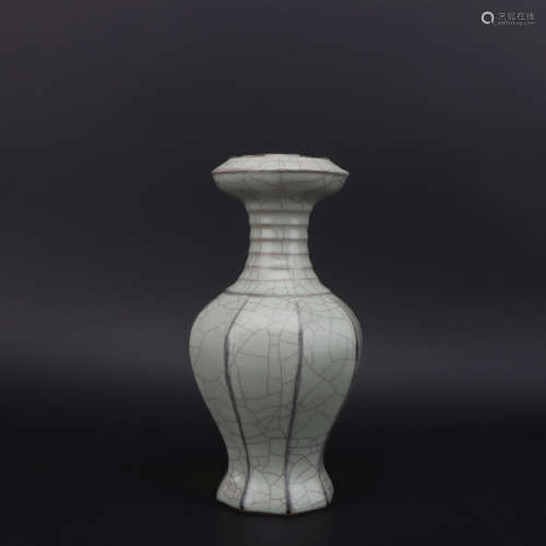 A Ru kiln vase