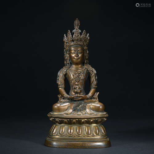 A gilt bronze statue of the Buddha of Immeasurable Life