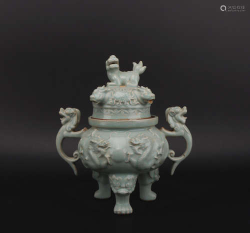 A Long quan celadon censer