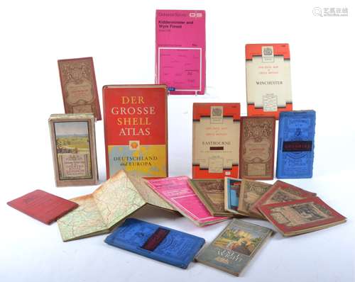 A quantity of early 20th Century maps of Britain by Ordnance Survey and Bartholomew's, to include