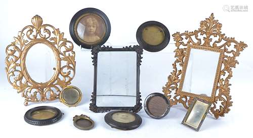 Victorian and Later Photograph Frames, three matching Victorian circular carved wood frames with