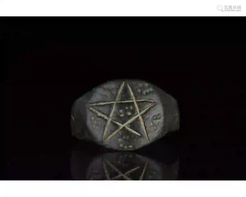 ROMAN BRONZE RING WITH PENTAGRAM