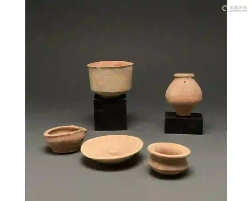 COLLECTION OF 5 INDUS VALLEY VESSELS