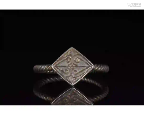 MEDIEVAL SILVER DECORATED RING