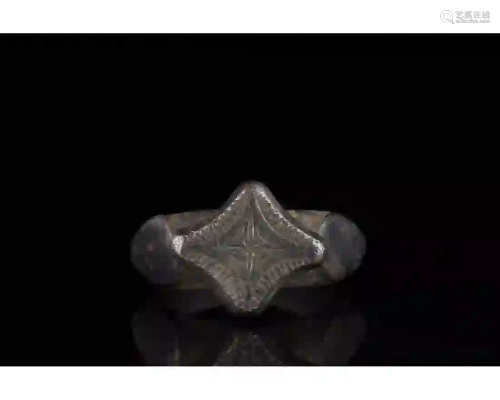 HEAVY CRUSADERS ERA SILVER RING WITH CROSS