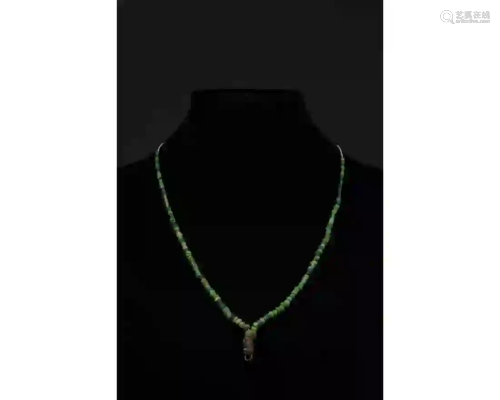ROMAN GREEN GLASS NECKLACE - WEARABLE