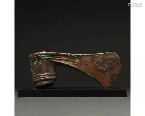 SUPERB BRONZE AGE DECORATED AXE - GREAT PATINA