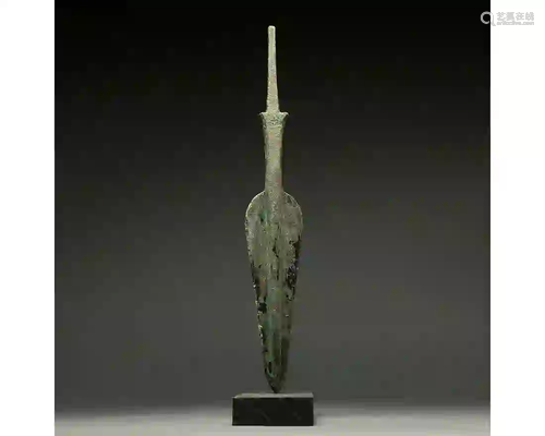 ANCIENT BRONZE LEAF-SHAPED SPEAR HEAD