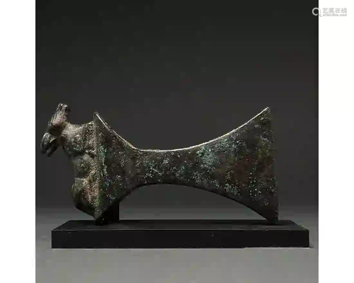 RARE AMLASH BRONZE BATTLE AXE WITH ANIMAL