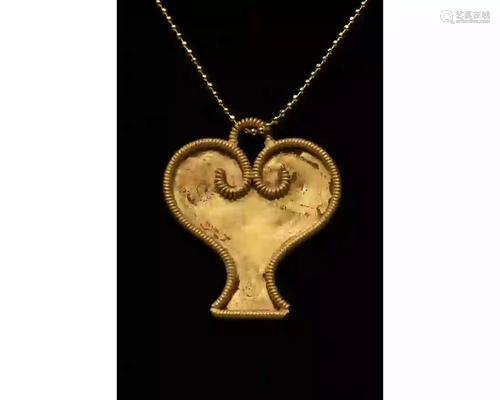 ROMAN GOLD DECORATED PENDANT