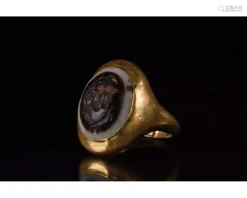 RARE SASSANIAN GOLD AGATE INTAGLIO RING WITH TWO …