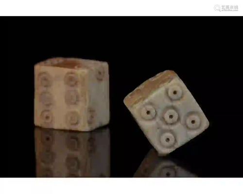 PAIR OF ROMAN BONE DICE