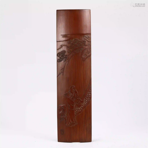 CHINESE BAMBOO ENGRAVED FIGURE AND POETIC PROSE ARMREST