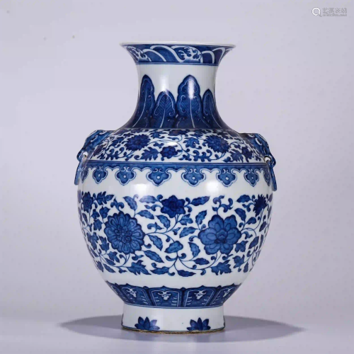 CHINESE BLUE AND WHITE DOUBLE BEAST HANDLE PORCELAIN