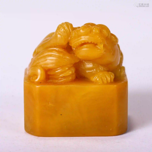 CHINESE TIANHUANG STONE CARVED BEAST HANDLE SEAL
