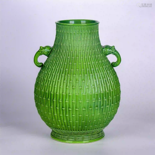 CHINESE GREEN GLAZE BAMBOO-JOINT PATTERN TIGER-HEAD