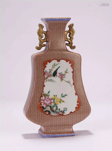 A CHINESE FAMILLE ROSE FLOWER AND BIRD PATTERN DOUBLE