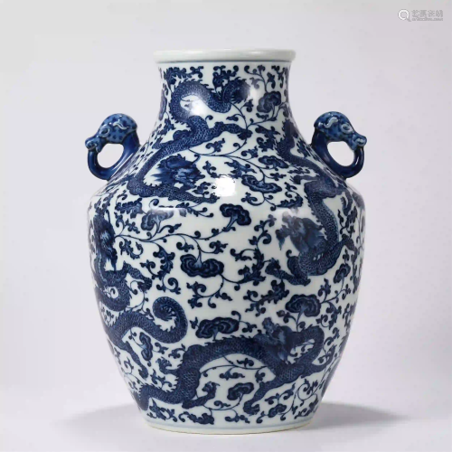 CHINESE BLUE AND WHITE DRAGON PATTERN DOUBLE HANDLE