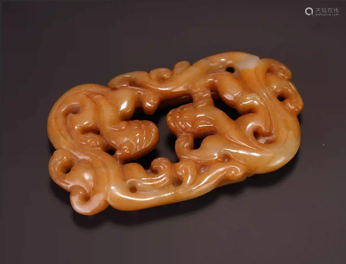 A CHINESE JADE DRAGON PENDANT