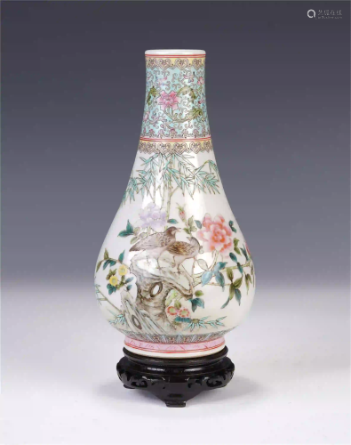 A CHINESE FAMILLE ROSE FLOWER AND BIRDS MOTIF VIEWS