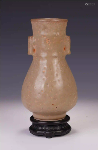 A CHINESE OLD KILN ARROW VASE