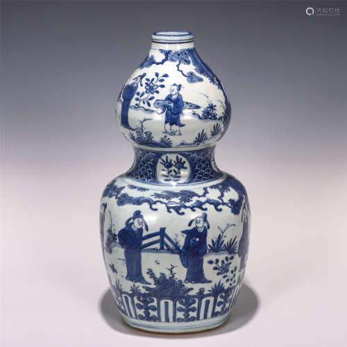 CHINESE BLUE AND WHITE FIGURES STORY GOURD SHAPE VASE
