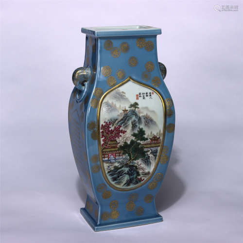 CHINESE BLUE GROUND GOLD DECOS DOUBLE HANDLE SQUARE VASE