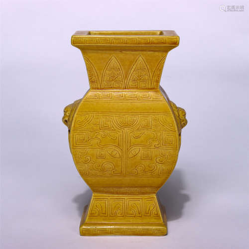 CHINESE YELLOW GROUND DOUBLE HANDLE SQUARE PORCELAIN ZUN