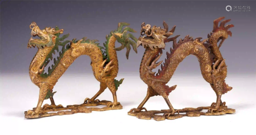 A PAIR OF CHINESE GILT BRONZE WALKING DRAGONS