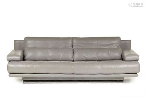 A ROLF BENZ GREY LEATHER SOFA (1)