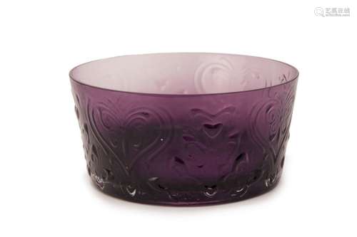 A DARTONGTON CRYSTAL MOULDED LARGE PURPLE BOWL